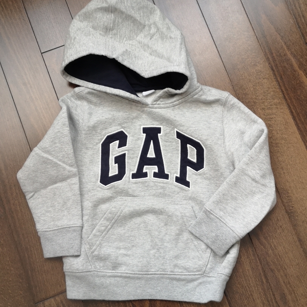 Gap hoodie for boys size 4